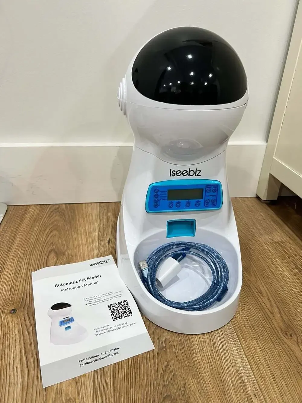 Iseebiz 3L Automatic Pet Feeder with Voice Recorder and Programmable Timer